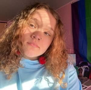 Meet your Posher, Kiana